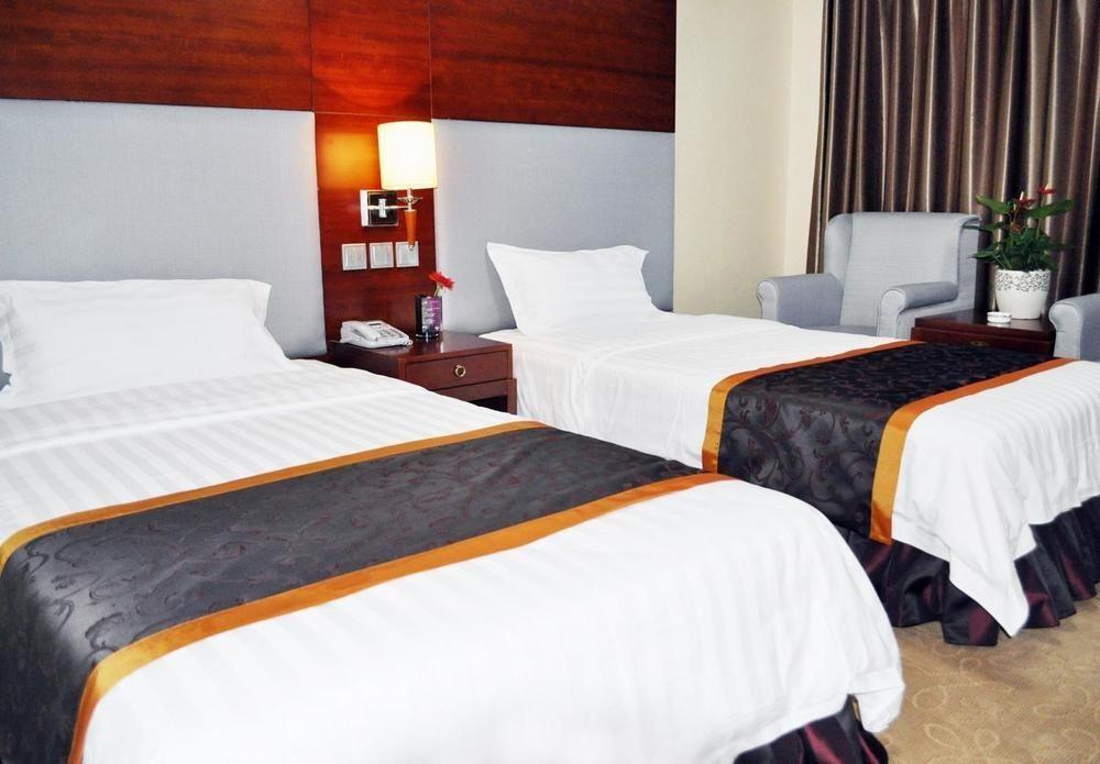 Changchun Ya Tai Hotel Buitenkant foto