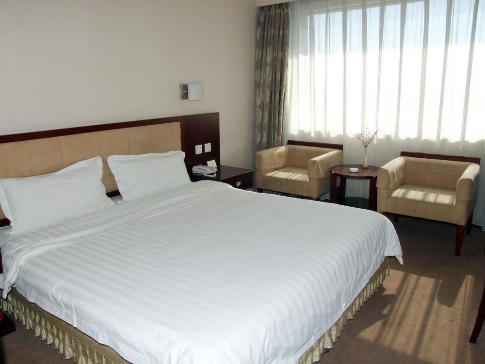 Changchun Ya Tai Hotel Buitenkant foto