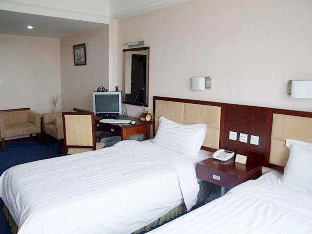 Changchun Ya Tai Hotel Buitenkant foto