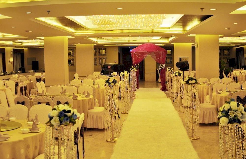 Changchun Ya Tai Hotel Buitenkant foto