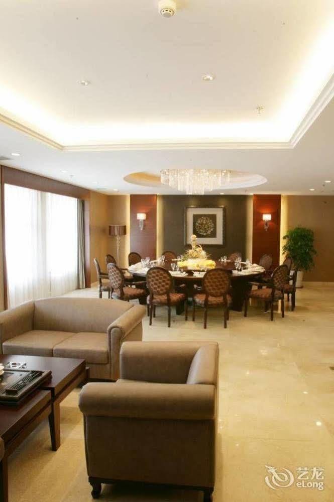 Changchun Ya Tai Hotel Buitenkant foto