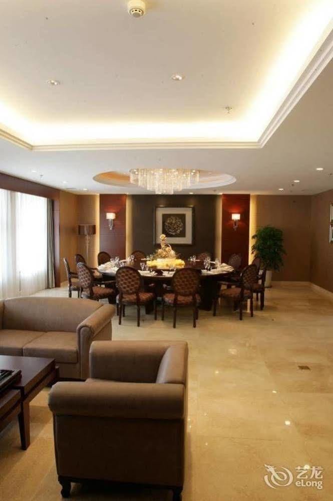 Changchun Ya Tai Hotel Buitenkant foto
